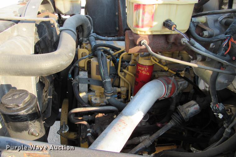 image for item DE0187 2000 Chevrolet C6500 flatbed truck