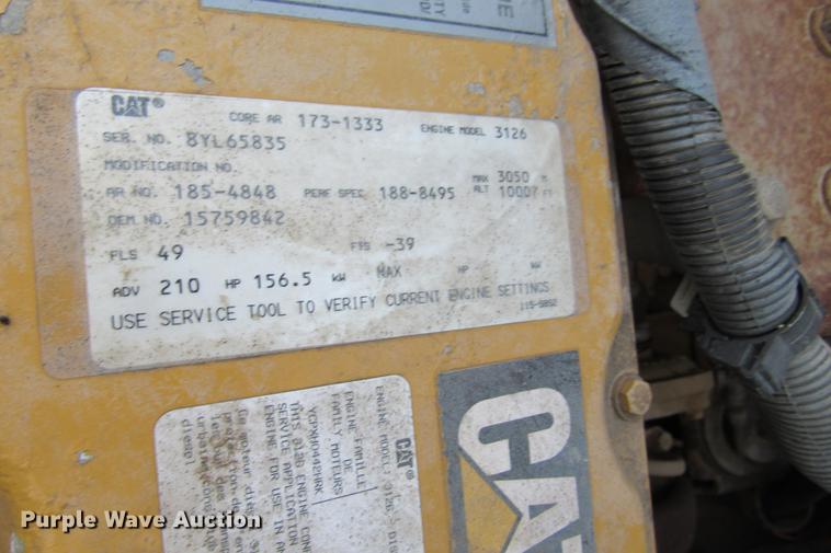 image for item DE0187 2000 Chevrolet C6500 flatbed truck