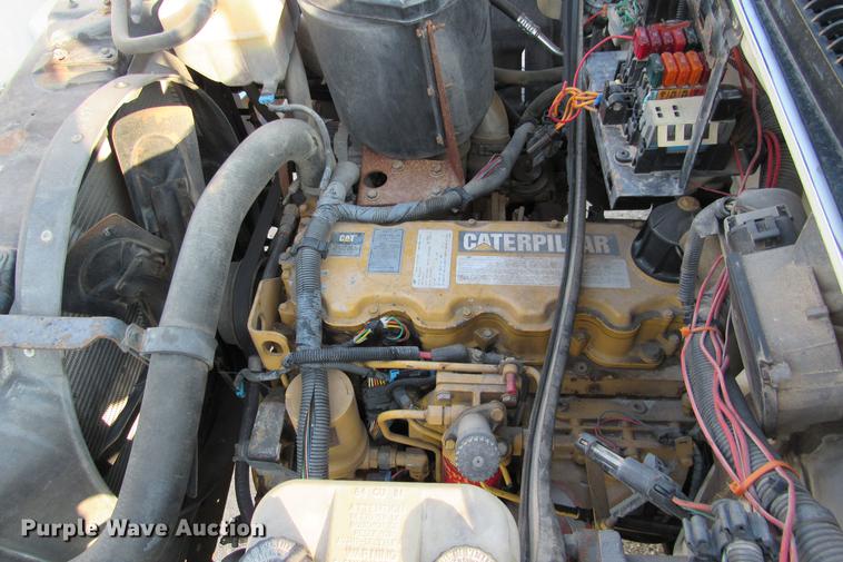 image for item DE0187 2000 Chevrolet C6500 flatbed truck