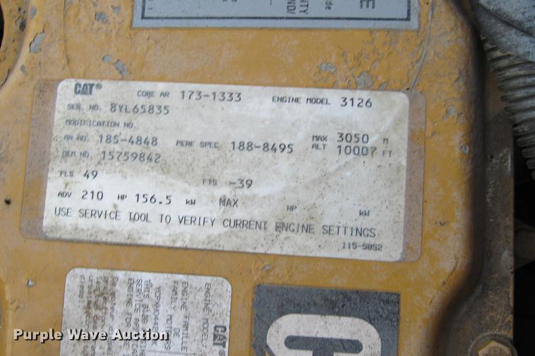 image for item DE0187 2000 Chevrolet C6500 flatbed truck