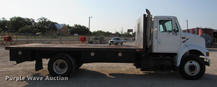 image for item DE0188 1997 International 8100 flatbed truck