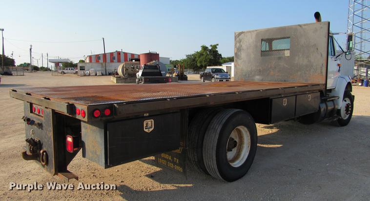 image for item DE0188 1997 International 8100 flatbed truck