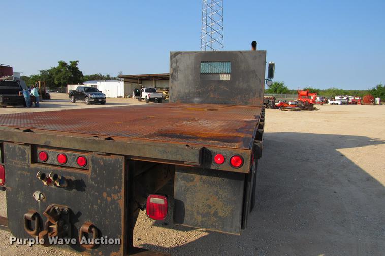 image for item DE0188 1997 International 8100 flatbed truck