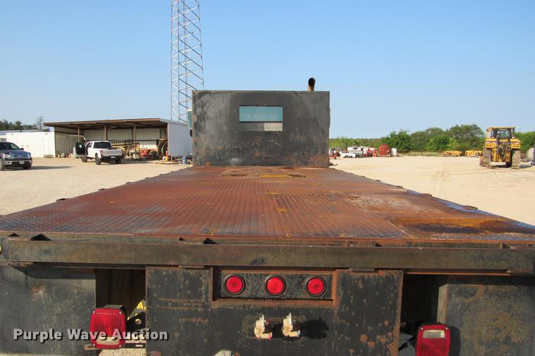 image for item DE0188 1997 International 8100 flatbed truck