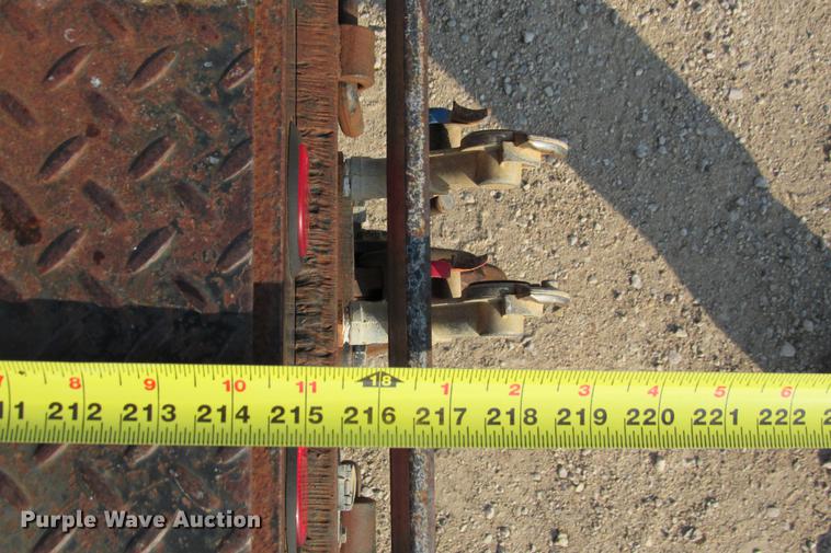 image for item DE0188 1997 International 8100 flatbed truck