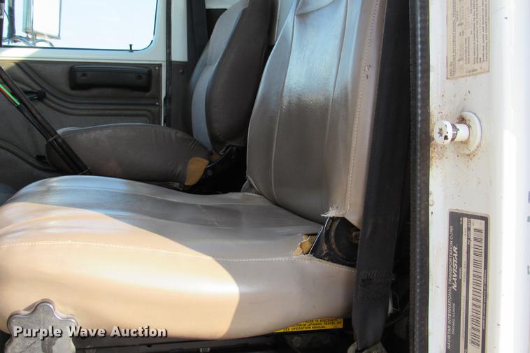 image for item DE0188 1997 International 8100 flatbed truck