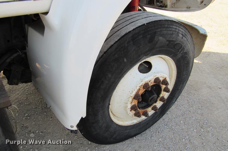 image for item DE0188 1997 International 8100 flatbed truck