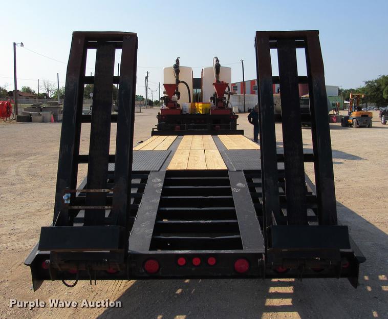 image for item DE0189 2004 Belshe T10 equipment trailer