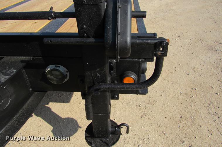 image for item DE0189 2004 Belshe T10 equipment trailer