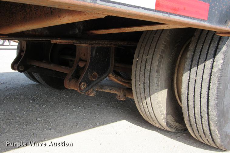 image for item DE0189 2004 Belshe T10 equipment trailer