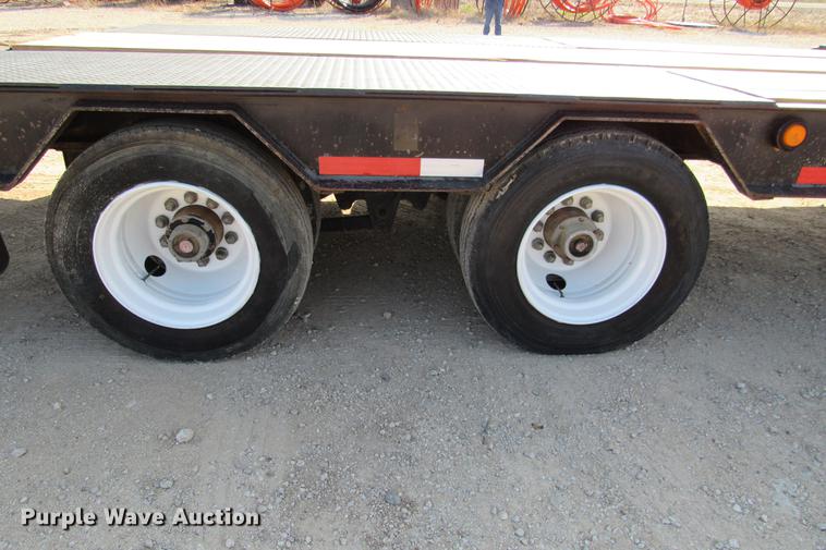 image for item DE0189 2004 Belshe T10 equipment trailer