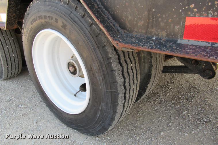 image for item DE0189 2004 Belshe T10 equipment trailer