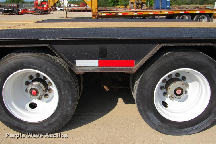 image for item DE0189 2004 Belshe T10 equipment trailer