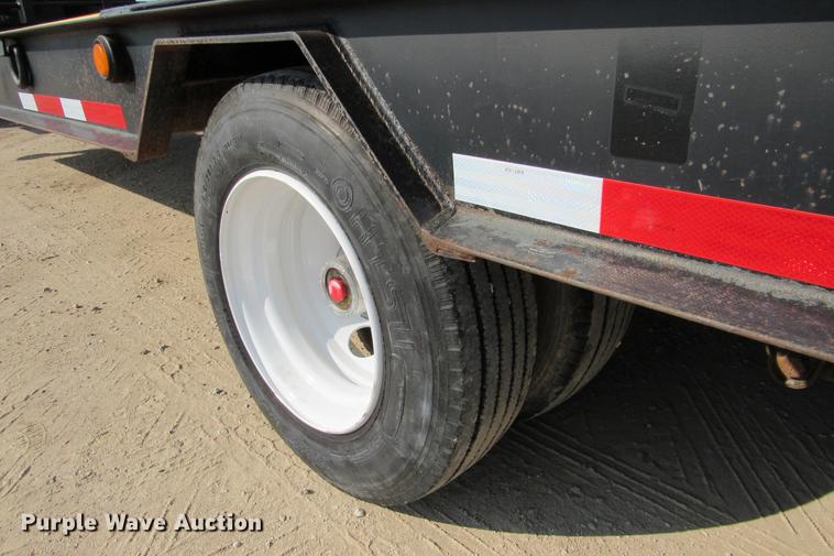 image for item DE0189 2004 Belshe T10 equipment trailer