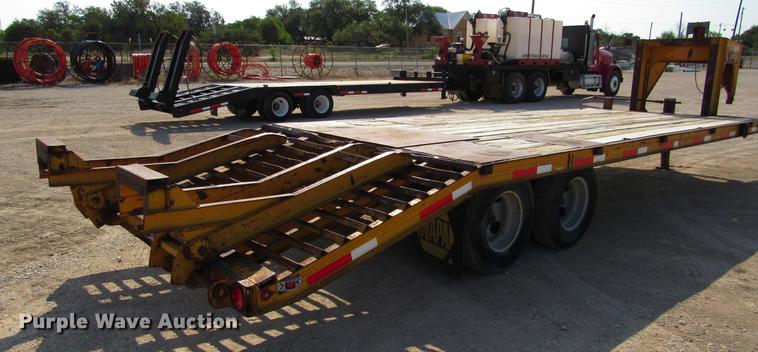 image for item DE0190 1985 Kalyn LPD-20 equipment trailer