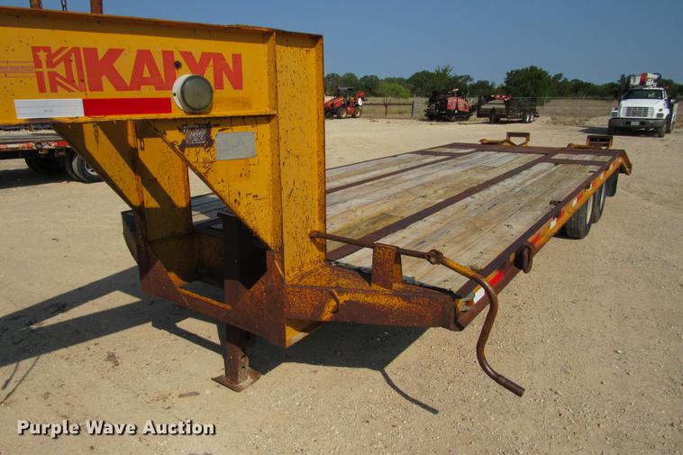 image for item DE0190 1985 Kalyn LPD-20 equipment trailer