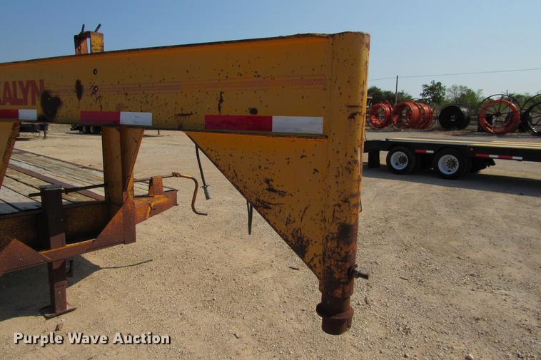 image for item DE0190 1985 Kalyn LPD-20 equipment trailer