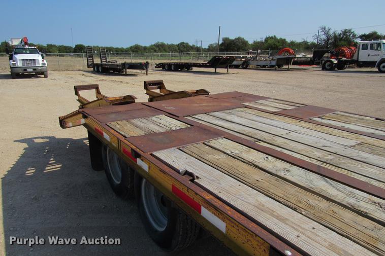 image for item DE0190 1985 Kalyn LPD-20 equipment trailer