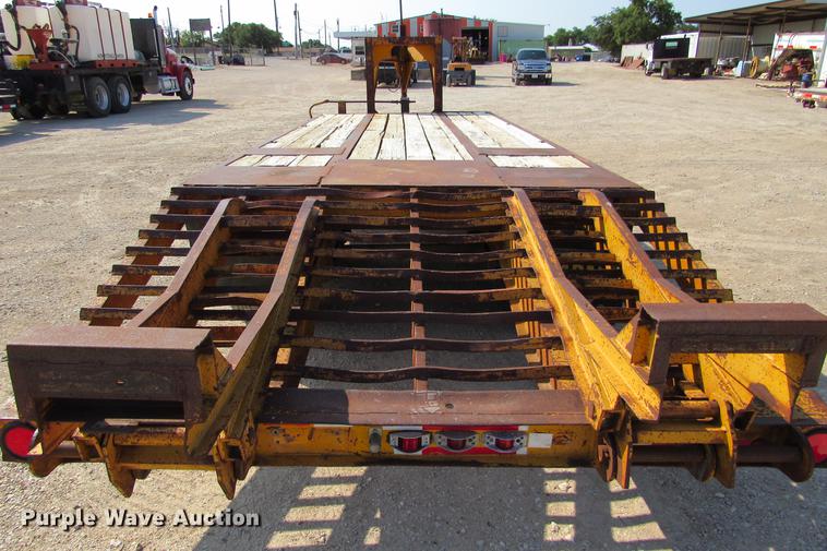 image for item DE0190 1985 Kalyn LPD-20 equipment trailer