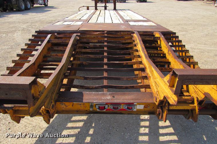 image for item DE0190 1985 Kalyn LPD-20 equipment trailer