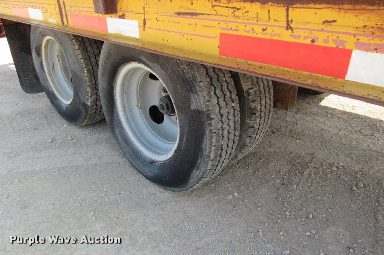 image for item DE0190 1985 Kalyn LPD-20 equipment trailer