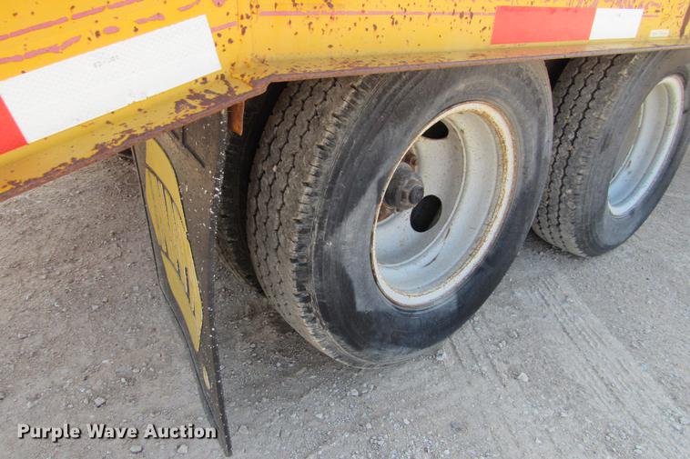 image for item DE0190 1985 Kalyn LPD-20 equipment trailer