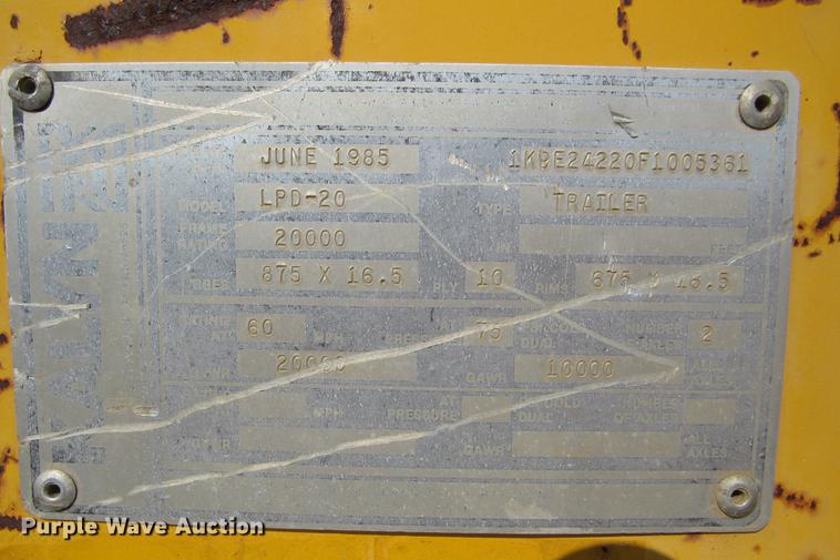 image for item DE0190 1985 Kalyn LPD-20 equipment trailer