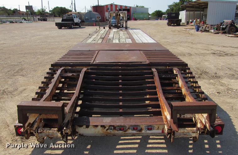 image for item DE0191 1987 Kalyn LPD-24 equipment trailer