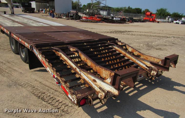 image for item DE0191 1987 Kalyn LPD-24 equipment trailer