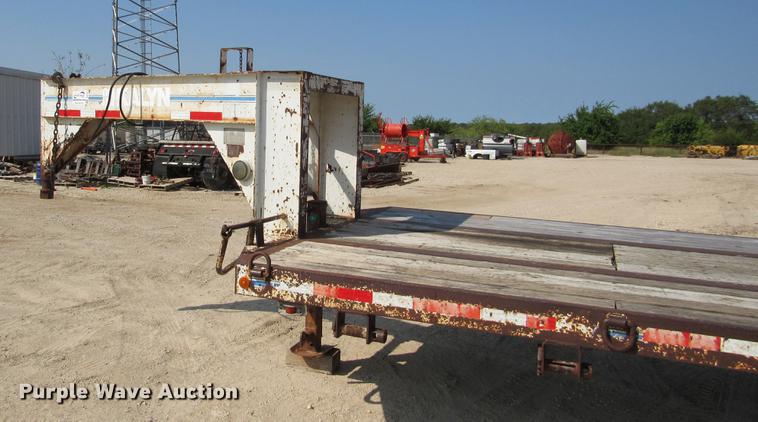 image for item DE0191 1987 Kalyn LPD-24 equipment trailer