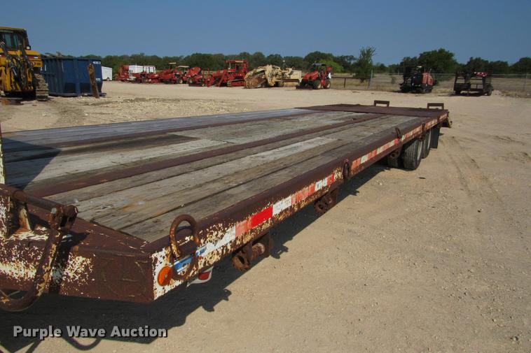 image for item DE0191 1987 Kalyn LPD-24 equipment trailer