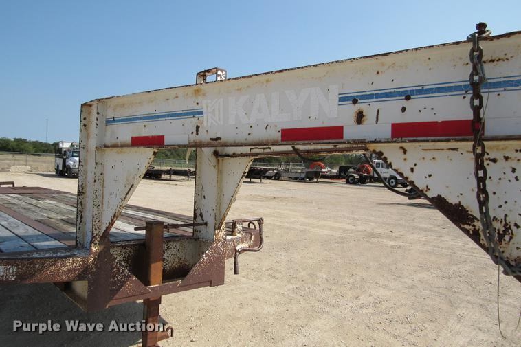image for item DE0191 1987 Kalyn LPD-24 equipment trailer