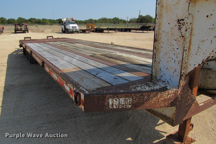 image for item DE0191 1987 Kalyn LPD-24 equipment trailer