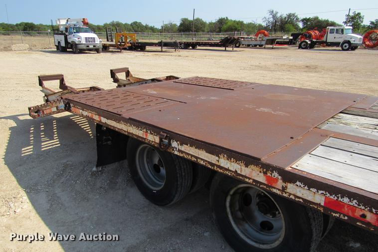 image for item DE0191 1987 Kalyn LPD-24 equipment trailer