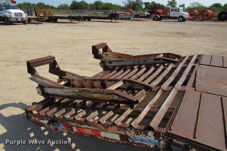 image for item DE0191 1987 Kalyn LPD-24 equipment trailer