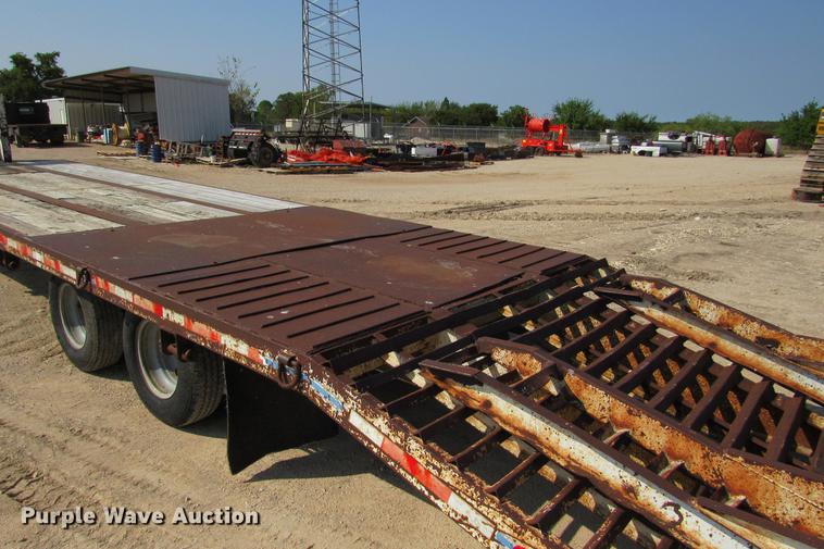 image for item DE0191 1987 Kalyn LPD-24 equipment trailer