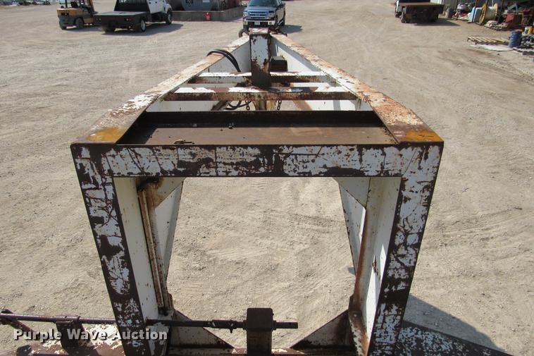 image for item DE0191 1987 Kalyn LPD-24 equipment trailer