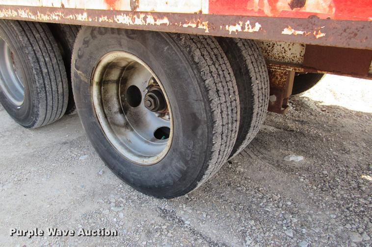 image for item DE0191 1987 Kalyn LPD-24 equipment trailer