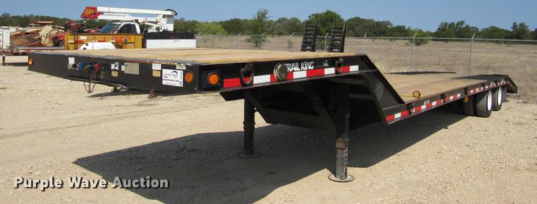 image for item DE0192 2006 Trail King TK50 drop deck equipment trailer