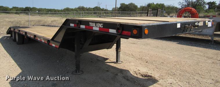 image for item DE0192 2006 Trail King TK50 drop deck equipment trailer