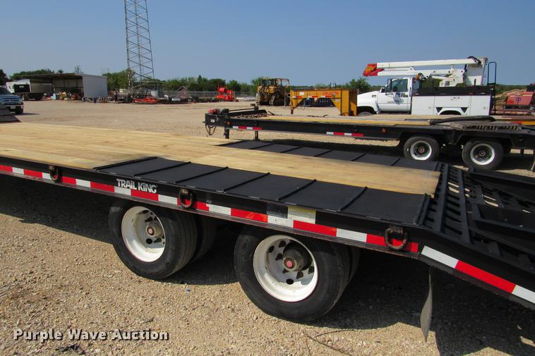 image for item DE0192 2006 Trail King TK50 drop deck equipment trailer