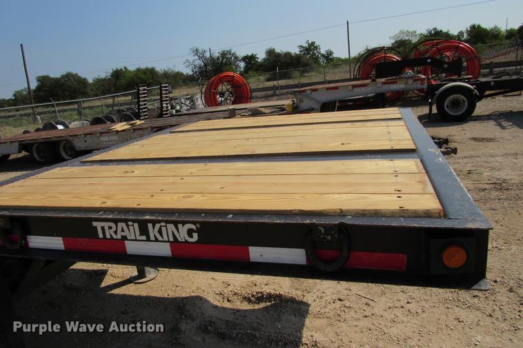 image for item DE0192 2006 Trail King TK50 drop deck equipment trailer