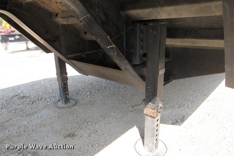 image for item DE0192 2006 Trail King TK50 drop deck equipment trailer