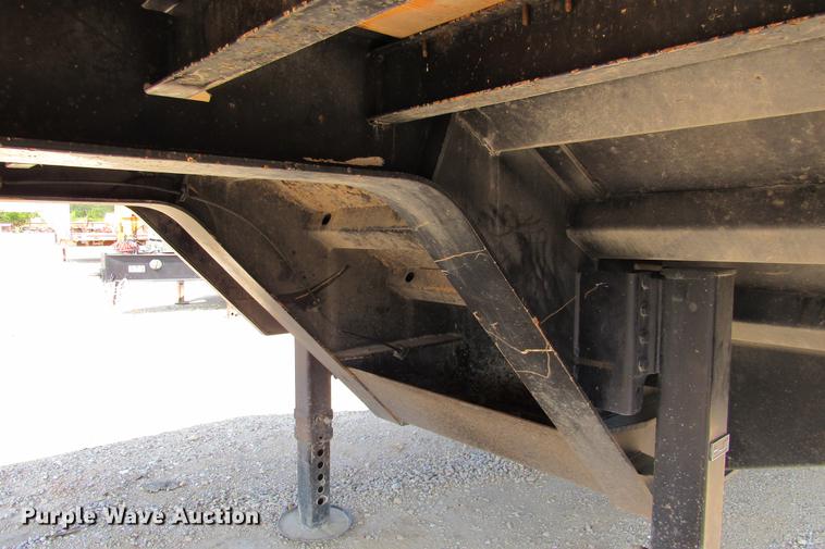 image for item DE0192 2006 Trail King TK50 drop deck equipment trailer
