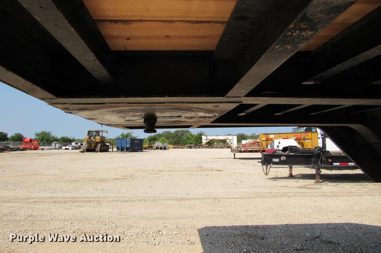 image for item DE0192 2006 Trail King TK50 drop deck equipment trailer