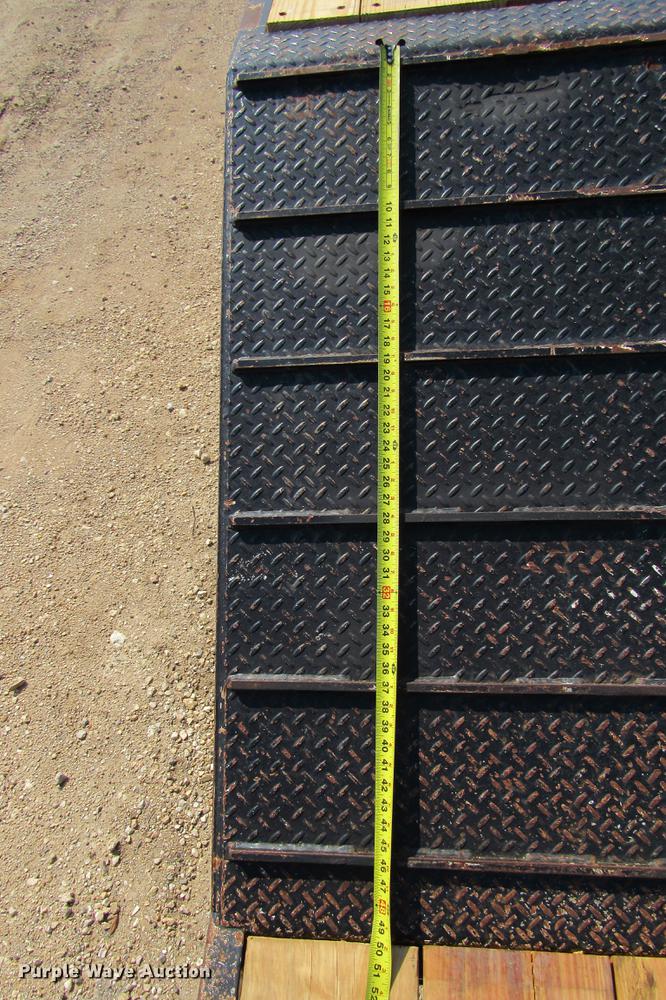 image for item DE0192 2006 Trail King TK50 drop deck equipment trailer