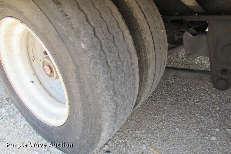 image for item DE0192 2006 Trail King TK50 drop deck equipment trailer