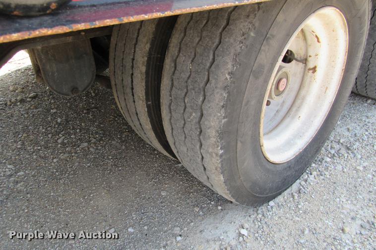 image for item DE0192 2006 Trail King TK50 drop deck equipment trailer