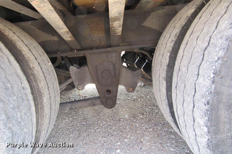 image for item DE0192 2006 Trail King TK50 drop deck equipment trailer