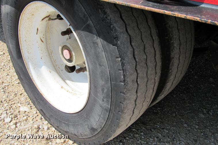 image for item DE0192 2006 Trail King TK50 drop deck equipment trailer